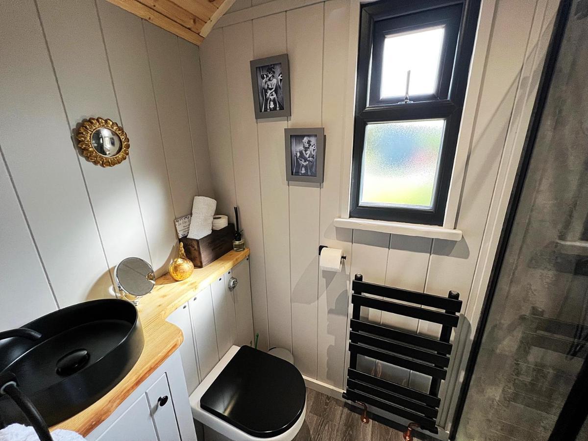 Luxury Shepherd Hut In The Peak District Bakewell Kültér fotó